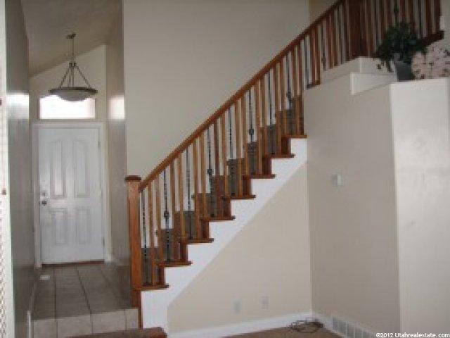 688 S Orchard Dr E, Bountiful, UT 84010 — photo 2