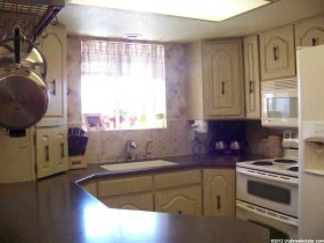 4452 S 2250 W, Roy, UT 84067 — photo 11