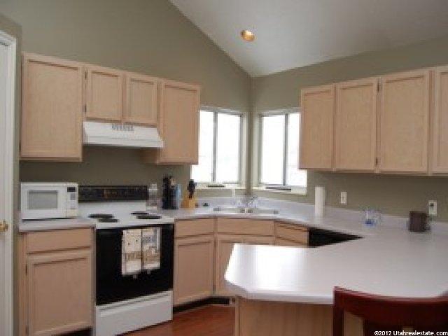 5899 S Hatton Cir, Murray, UT 84107 — photo 2