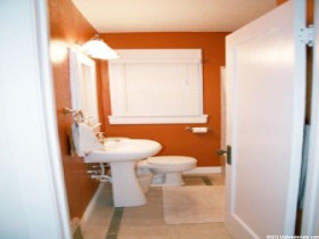140 W 200 S, Bountiful, UT 84010 — photo 10
