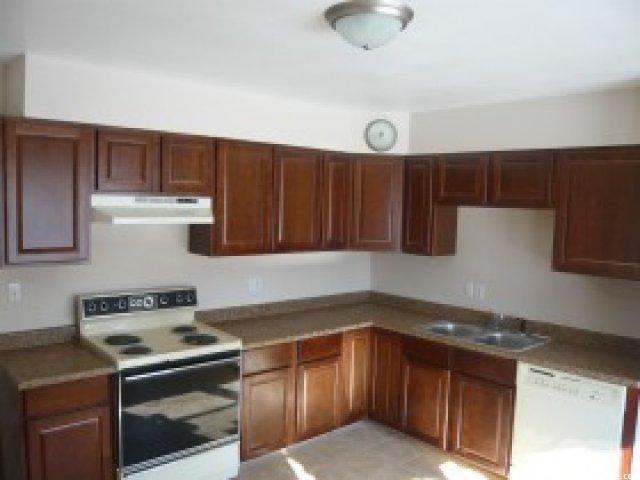 2040 W 5500 S, Roy, UT 84067 — photo 4