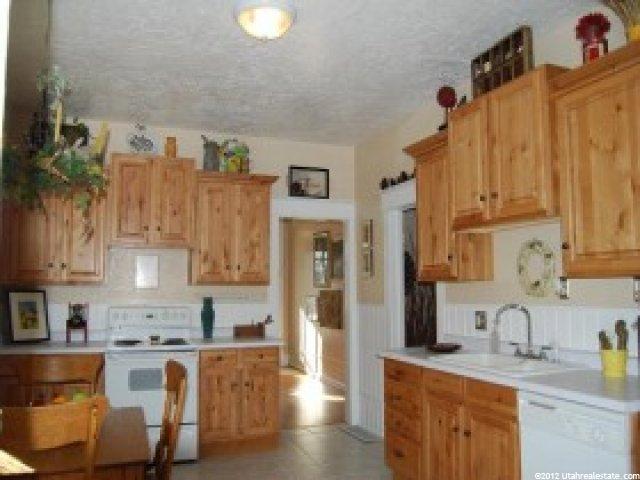 165 E Center St, Bountiful, UT 84010 — photo 4