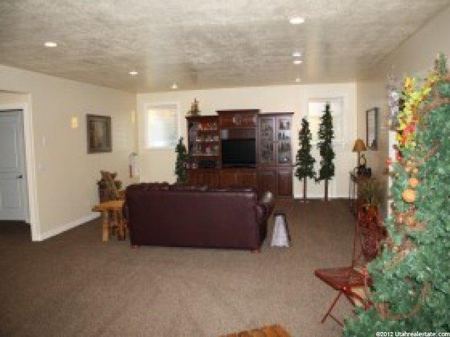 252 E Parrish Ln #D, Centerville, UT 84014 — photo 9
