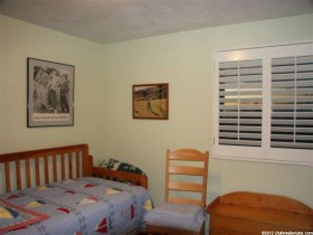 1092 N 300 E, Centerville, UT 84014 — photo 10