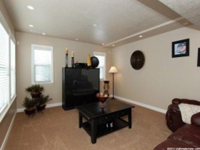 327 W Willow Way, Pleasant View, UT 84414 — photo 6