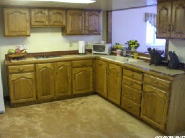 2998 Oakwood Dr, Bountiful, UT 84010 — photo 10