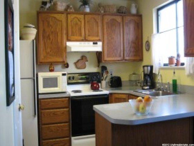 983 E 750 S, Layton, UT 84041 — photo 3