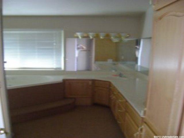 132 Coventry Ln, North Salt Lake, UT 84054 — photo 11