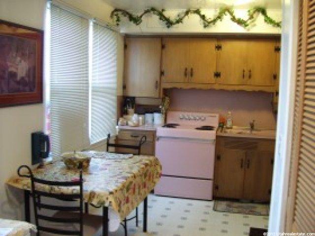 3889 Grandview Dr, South Ogden, UT 84403 — photo 2