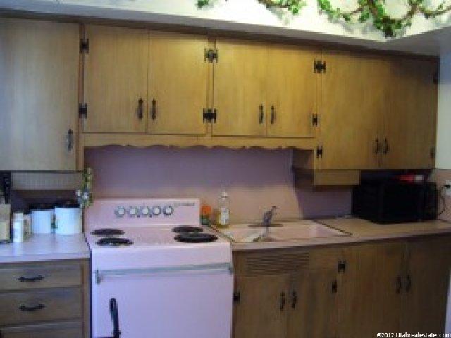 3889 Grandview Dr, South Ogden, UT 84403 — photo 3