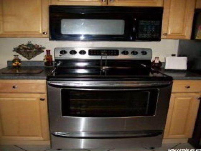 4905 S Center St E, Murray, UT 84107 — photo 6