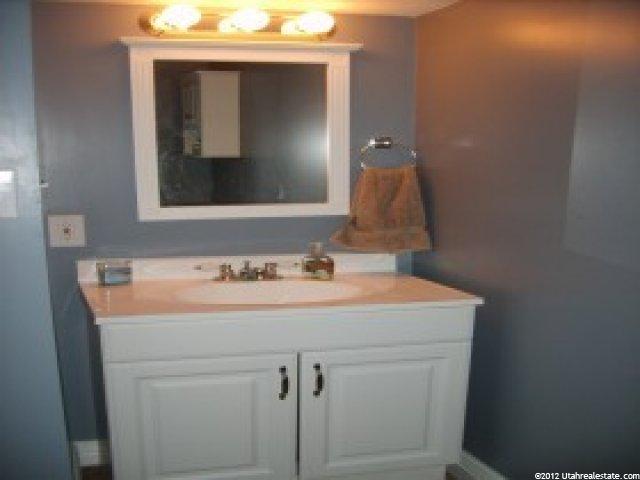 4905 S Center St E, Murray, UT 84107 — photo 8