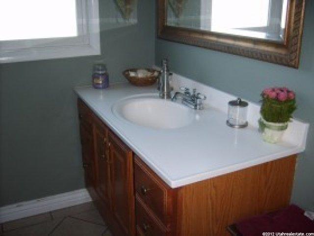 4905 S Center St E, Murray, UT 84107 — photo 9