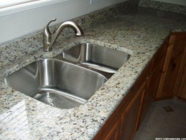 302 N 700 E, Santaquin, UT 84655 — photo 8