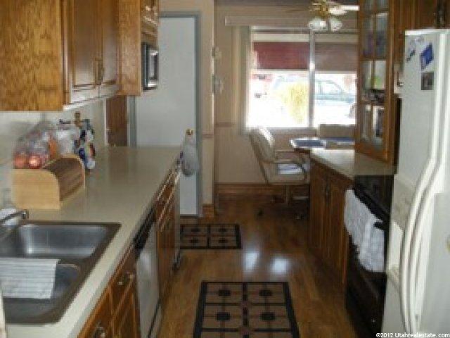 389 S 350 W, Bountiful, UT 84010 — photo 4