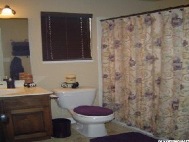 2560 N 2575 W, Farr West, UT 84404 — photo 9