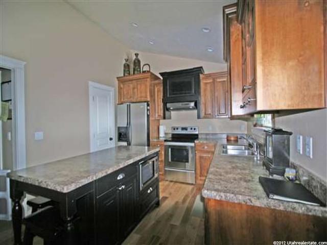683 S 450 E, Hyde Park, UT 84318 — photo 2
