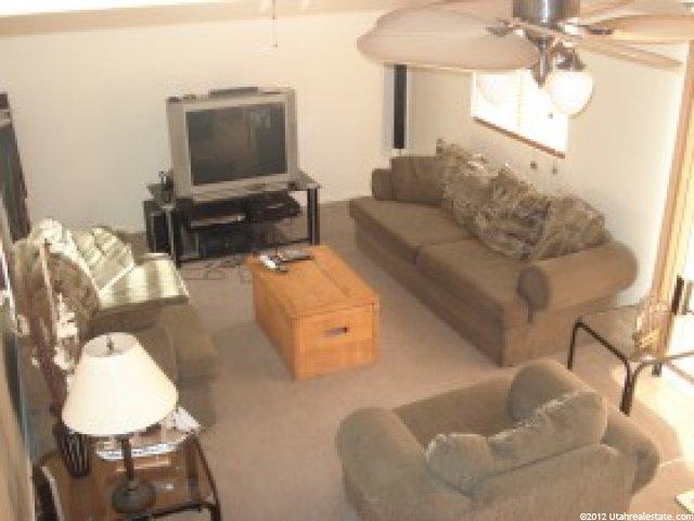 5410 S 4175 W, Roy, UT 84067 — photo 4