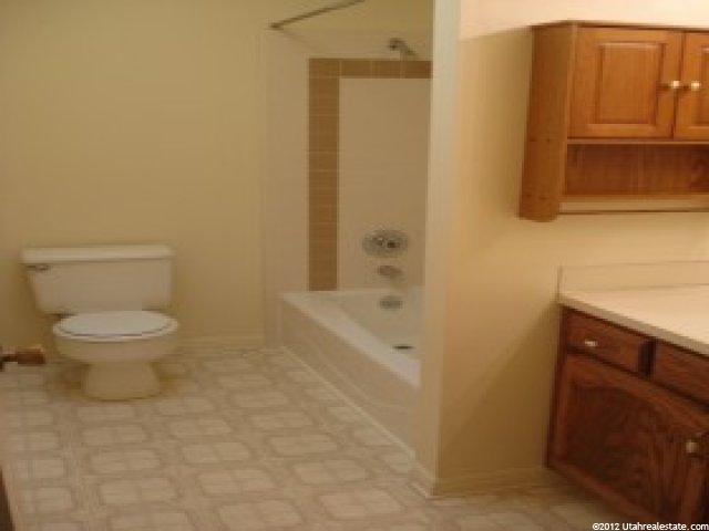 2638 N 1700 E, Layton, UT 84040 — photo 5