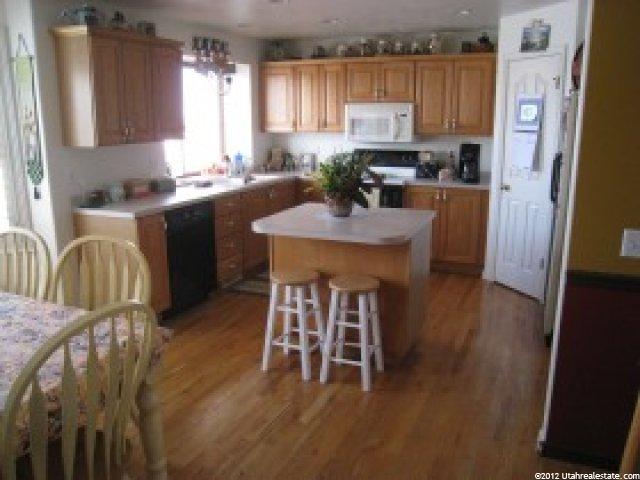 2821 N 1850 E, Layton, UT 84040 — photo 4