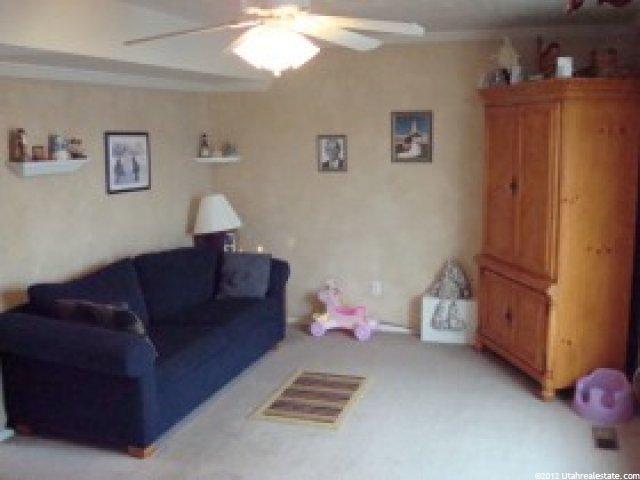 806 W 1960 N, Clinton, UT 84015 — photo 4