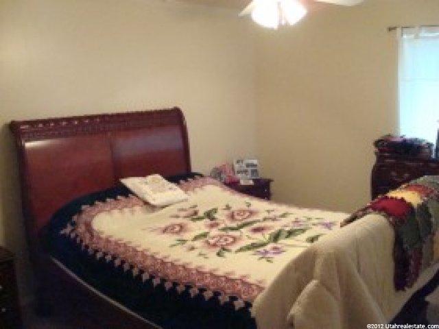 806 W 1960 N, Clinton, UT 84015 — photo 8