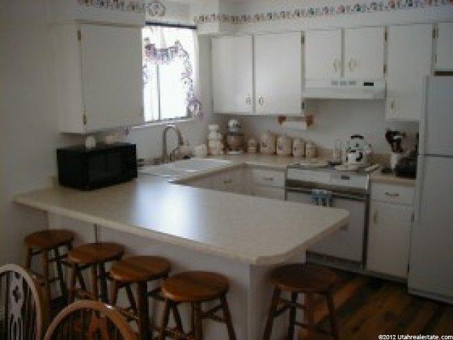 9683 S Flint Dr E, Sandy, UT 84094 — photo 4