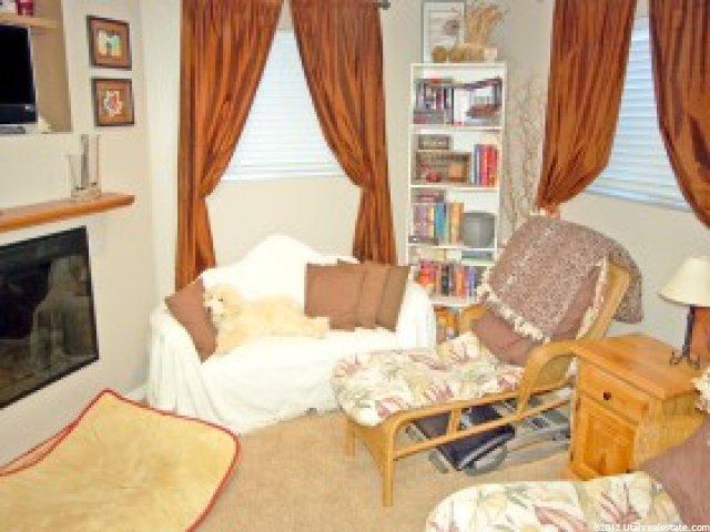 7558 Parkway Dr, Midvale, UT 84047 — photo 2