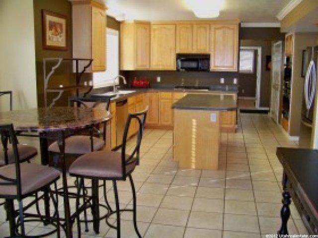 499 W Ariane Way N, Centerville, UT 84014 — photo 4