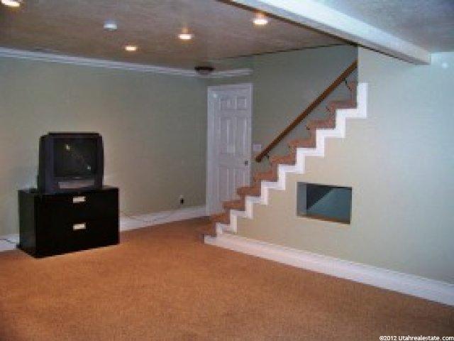 499 W Ariane Way N, Centerville, UT 84014 — photo 8