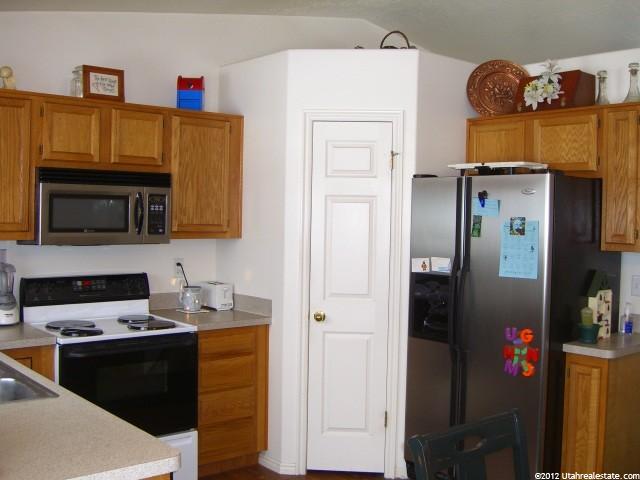 5622 S 6950 W, Hooper, UT 84315 — photo 2