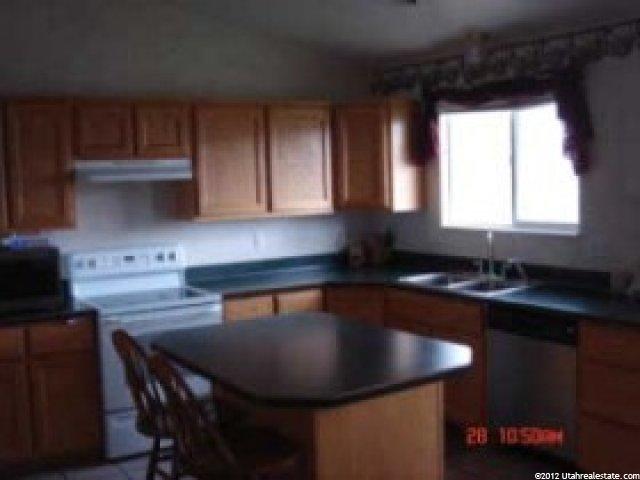 2584 W 1630 N, Clinton, UT 84015 — photo 6