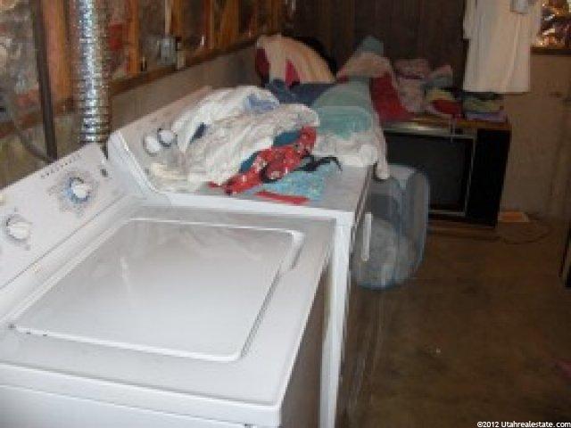 137 E Nicoletti Dr, Midvale, UT 84047 — photo 10