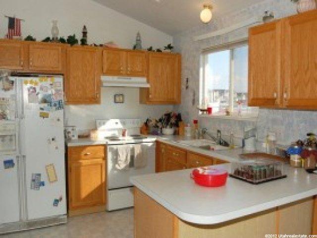 1348 N 2775 W, Clinton, UT 84015 — photo 2