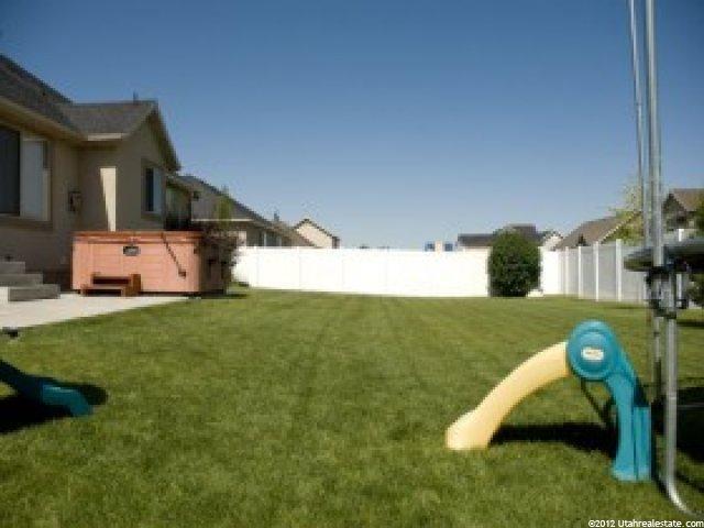 1392 W 2275 S, Syracuse, UT 84075 — photo 10