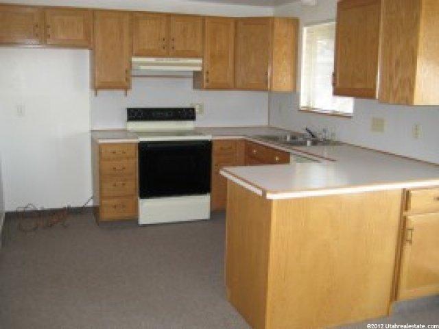 5831 S 2450 W, Roy, UT 84067 — photo 4