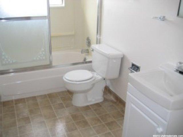 5831 S 2450 W, Roy, UT 84067 — photo 9