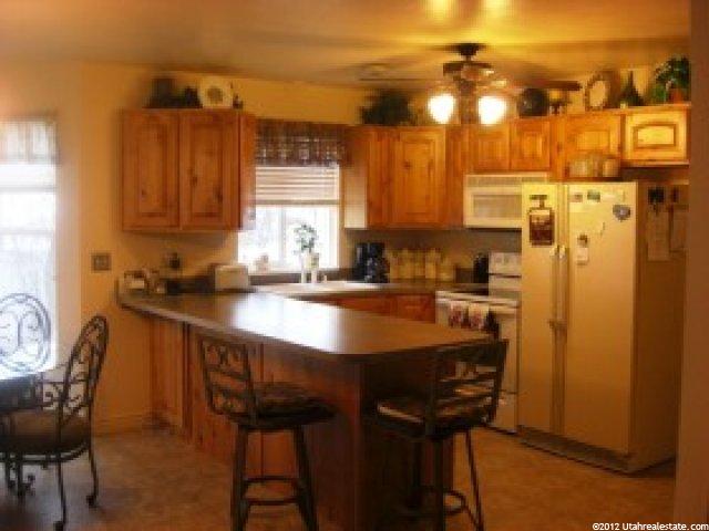 748 S Clearwater Ct, Layton, UT 84041 — photo 2