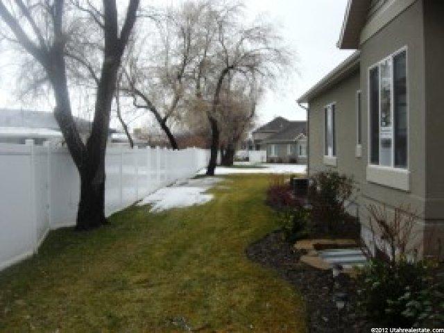 748 S Clearwater Ct, Layton, UT 84041 — photo 12