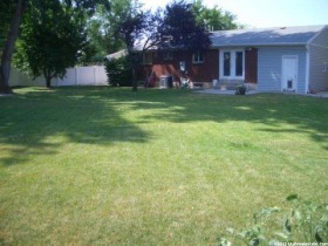 199 E Tj Cir, Sandy, UT 84070 — photo 2