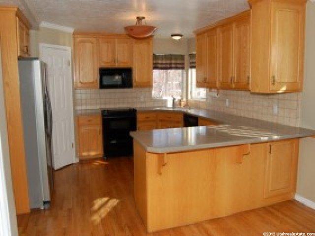 9413 S 3030 E, Sandy, UT 84092 — photo 2