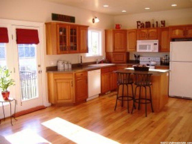 567 N 1400 E, Davis County, UT 84040 — photo 4