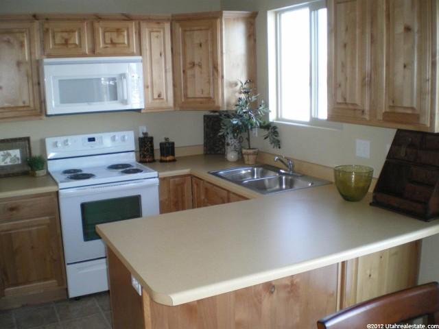 403 E Gray Fox Ln, Vernal, UT 84078 — photo 4