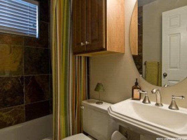 147 W 925 N, Centerville, UT 84014 — photo 9