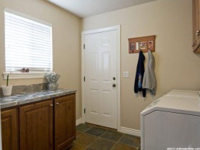 147 W 925 N, Centerville, UT 84014 — photo 10