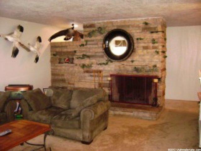 8946 S 60 E, Sandy, UT 84070 — photo 5