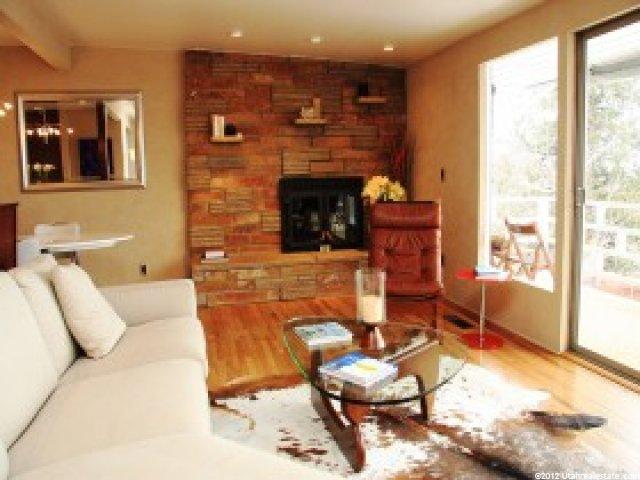3466 S Fleetwood Dr, Salt Lake City, UT 84109 — photo 2