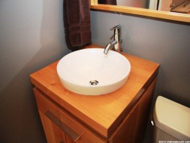 3466 S Fleetwood Dr, Salt Lake City, UT 84109 — photo 8