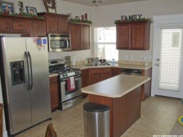 9025 S Ridge Bend Ct E, Sandy, UT 84094 — photo 2