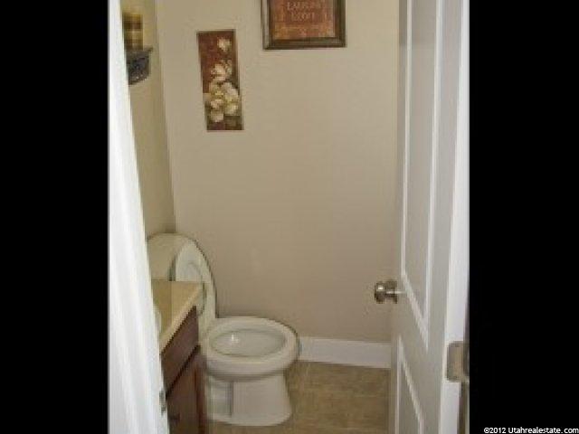 9025 S Ridge Bend Ct E, Sandy, UT 84094 — photo 11